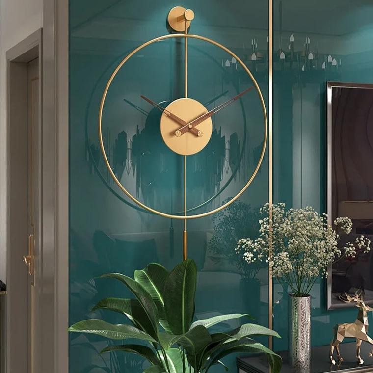 Minimalist Black Metal Wall Clock | Keiro