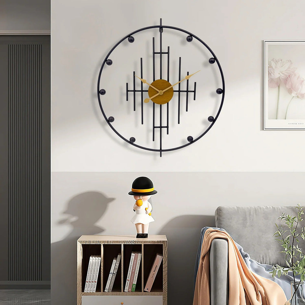 Numberless Black Metal Wall Clock | Axelo