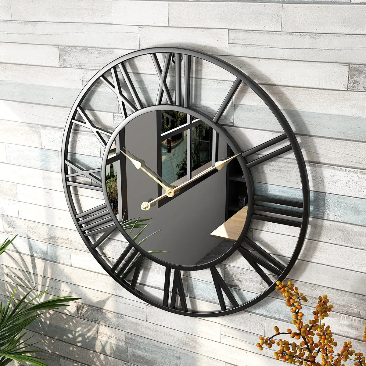 Mirrored wall clock with Roman numerals | Roma