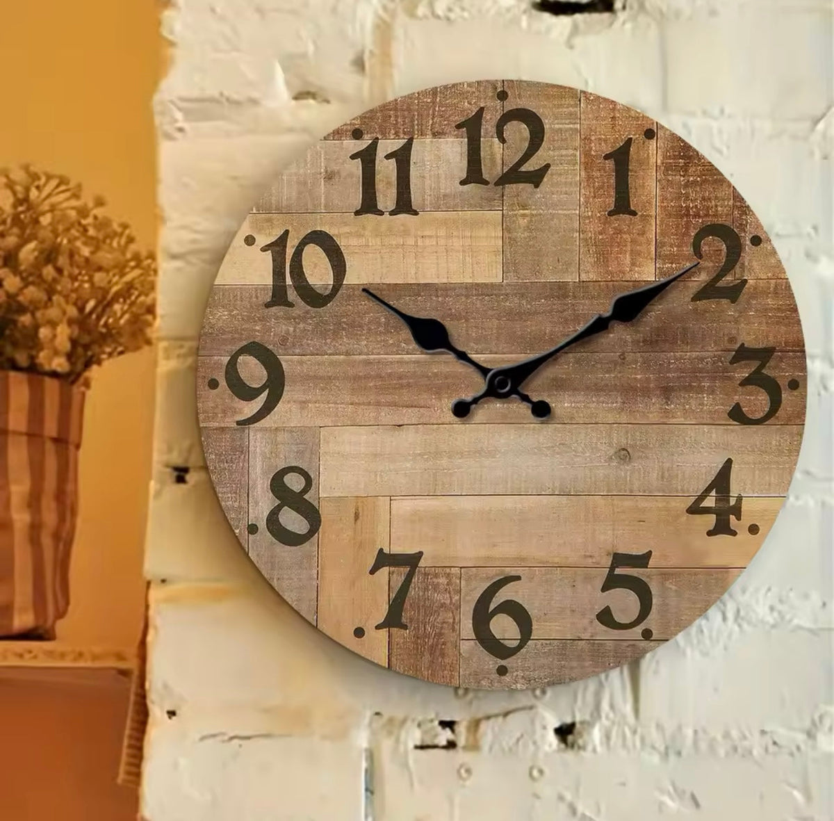Round pallet wood wall clock | Palvo
