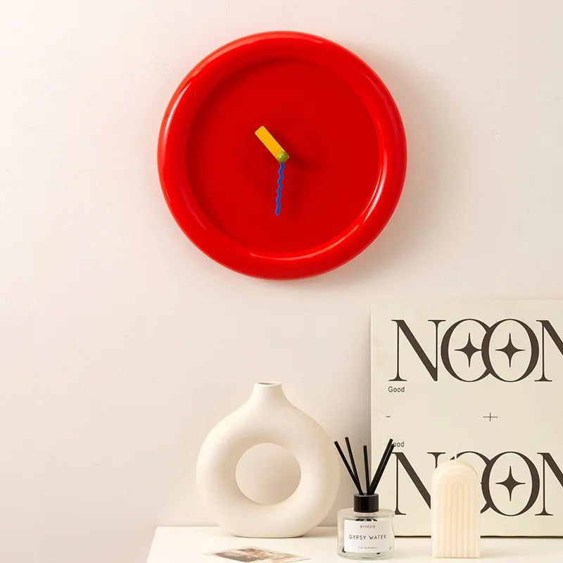 Round colourful modern wall clock | Blub