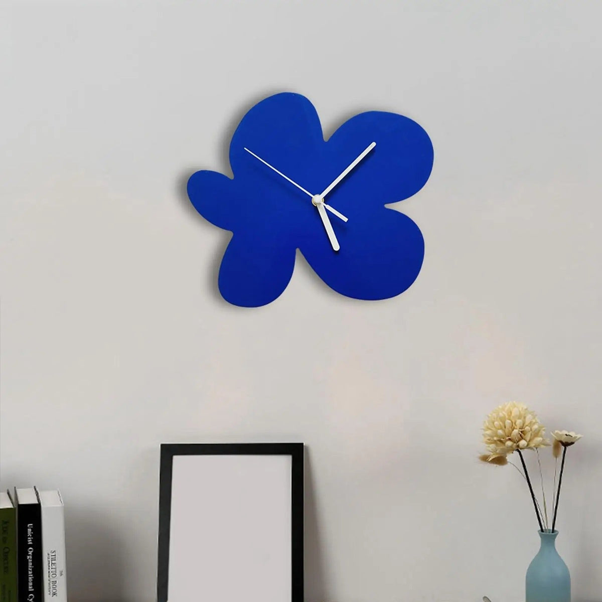 Blue organic-shape wall clock | Bloba